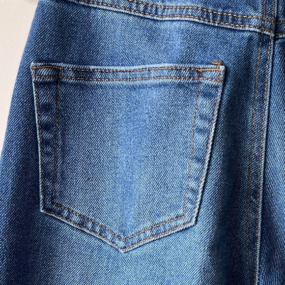 Gently Worn but Lovingly Cared For Sincerely Jules Distressed Trendy Mom Jeans - Picture 13 of 13